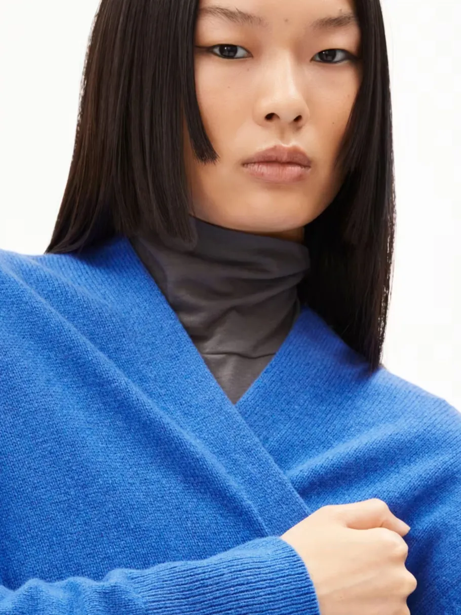 armedangels_kassandraa_wa_4.webp Armedangels KASSANDRAA warm blue^Dame Overdele