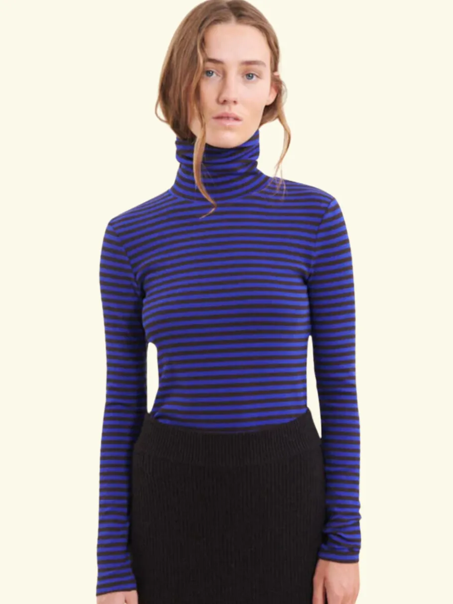 basic_apparel__ludmilla_h_1.webp Basic Apparel - Ludmilla High-neck - Chocolate torte/Clematis blue^Dame Overdele