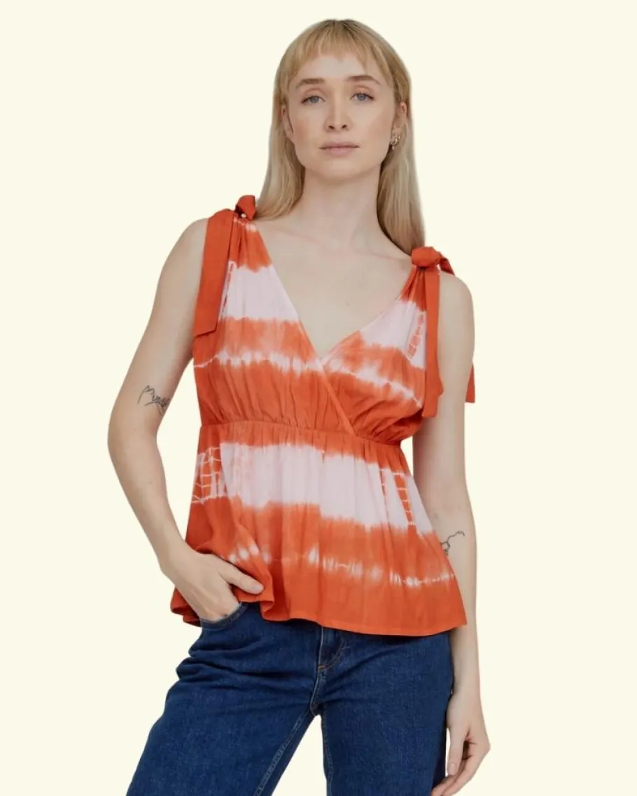 basic_apparel_orchid_top__1.webp Basic Apparel Orchid Top Tie Dye Dusted Clay / Pink Chalk^Dame Overdele