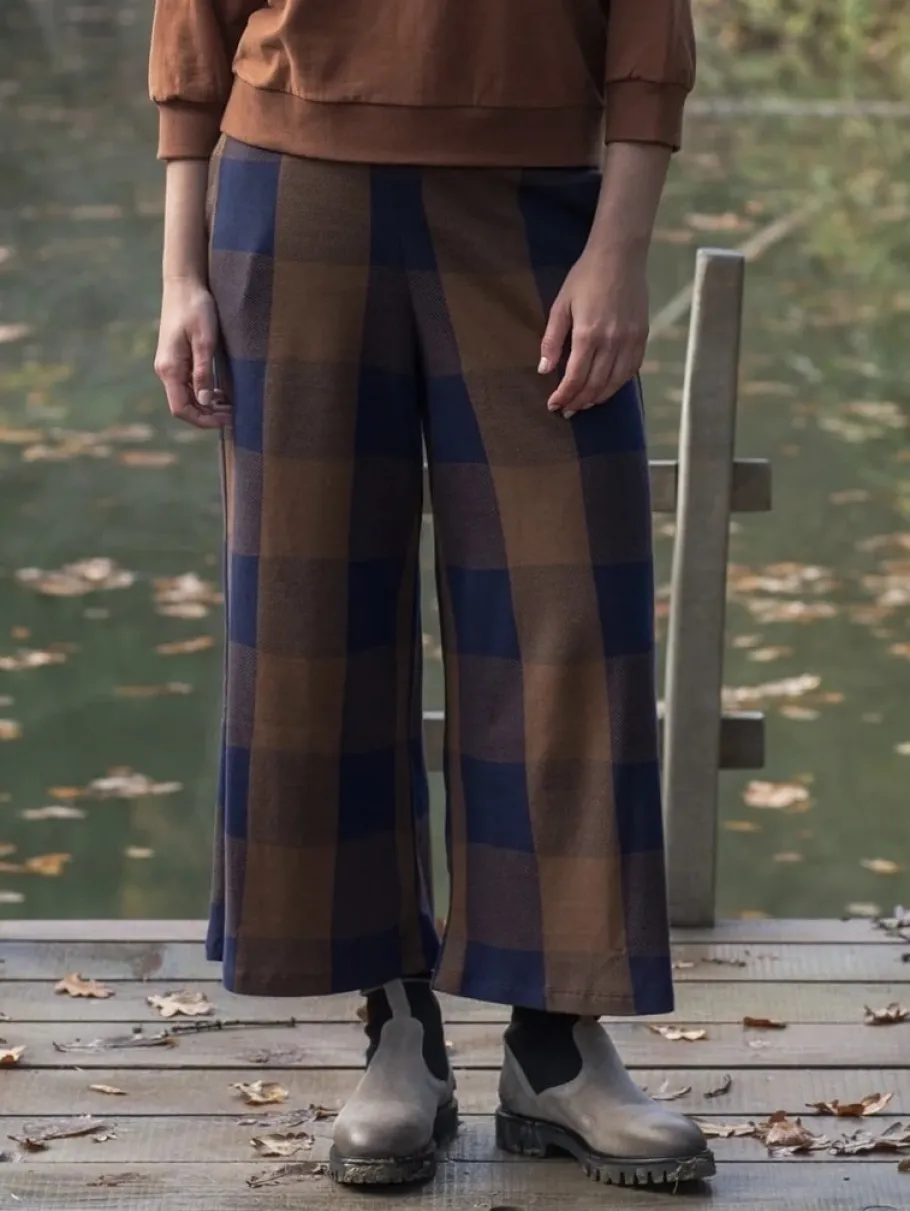 beaumont_organic__thornec_0.webp Beaumont Organic - Thorne-Cay Organic Cotton Knitted Check Trouser^Dame Underdele