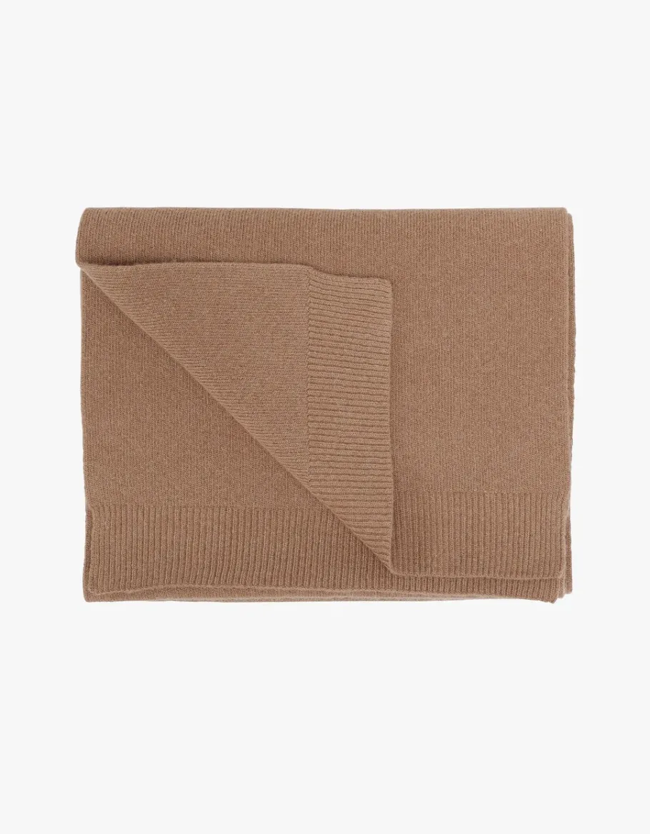 colorful_standard_merino__1-3.webp Colorful Standard Merino Wool Scarf Sahara^Dame Tørklæder