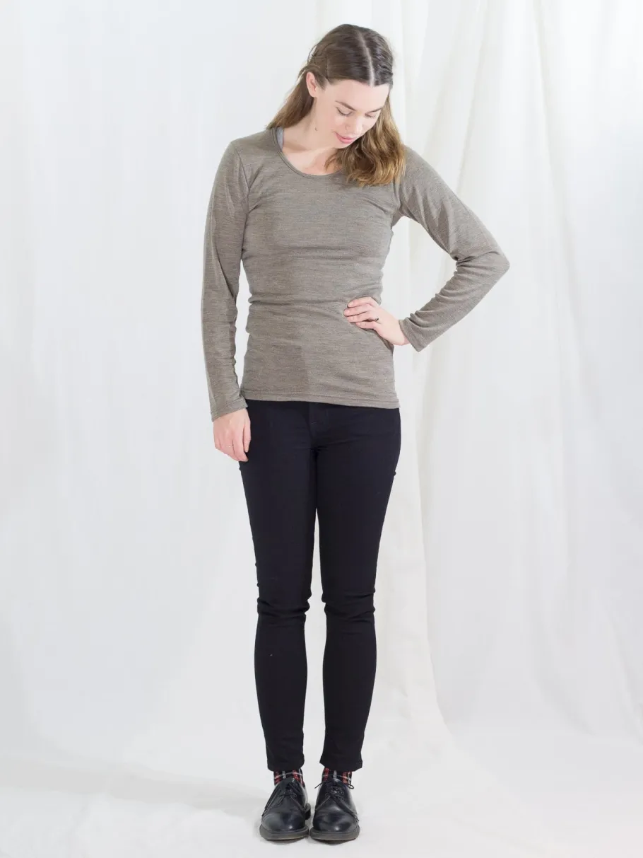 engel_natur_dame__bluse_i_1.webp Engel Natur Dame - Bluse i uld/silke Brun^Dame Overdele