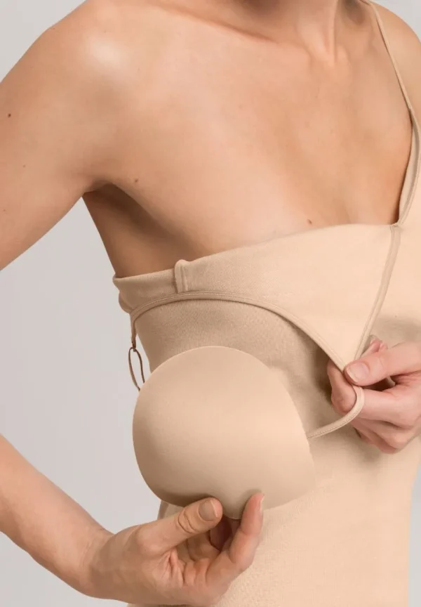 Hanro - Spaghetti Top Padded - Cotton Seamless Beige^Dame Undertøj