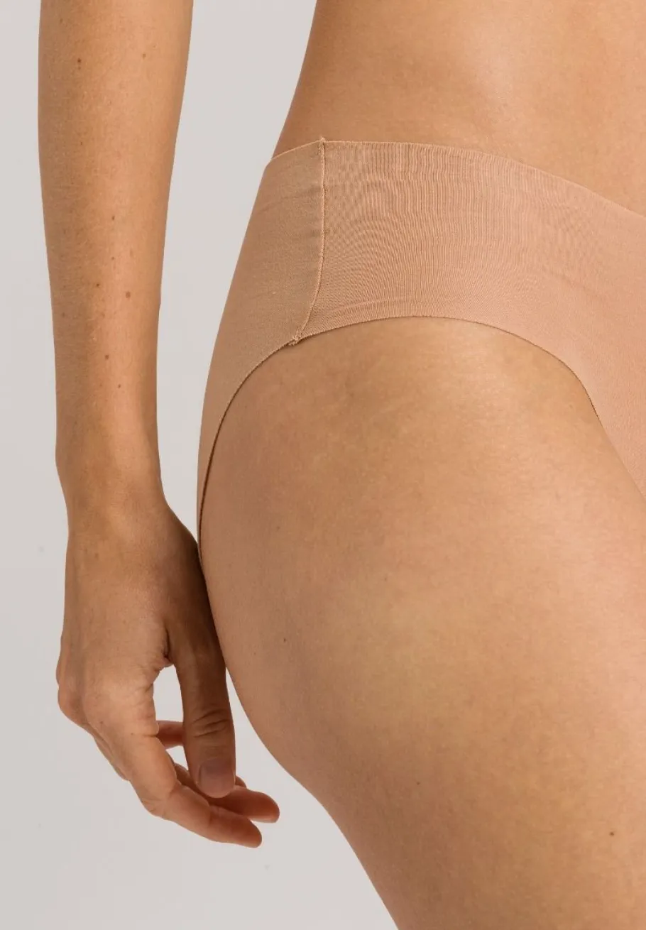 hanro_invisible_cotton_mi_0-1.webp Hanro Invisible Cotton Midi Briefs Beige^Dame Undertøj