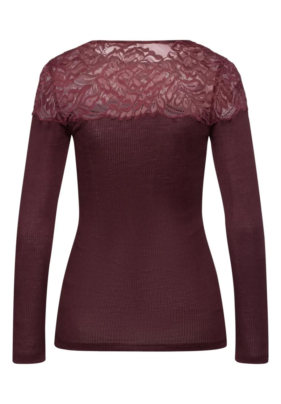 hanro_maria_lslv_shirt_ul_4.webp Hanro Maria L/SLV Shirt uld/silke med blonde - Deep Maroon^Dame Overdele