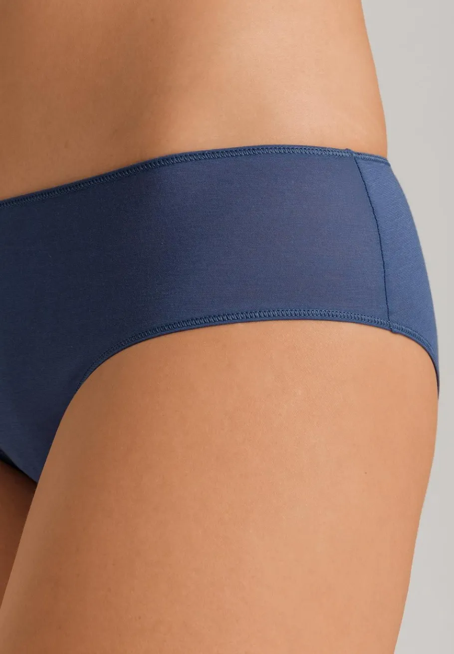 hanro_midi_briefs__ultral_4-1.webp Hanro Midi Briefs - Ultralight Slate Blue^Dame Undertøj