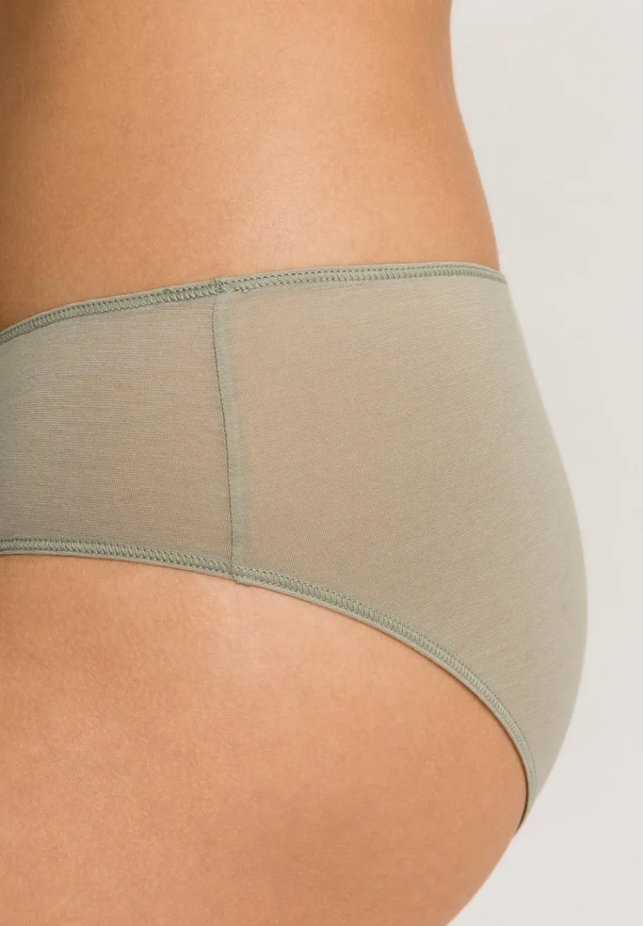 hanro_midi_briefs__ultral_4.webp Hanro Midi Briefs - Ultralight Crystal Green^Dame Undertøj