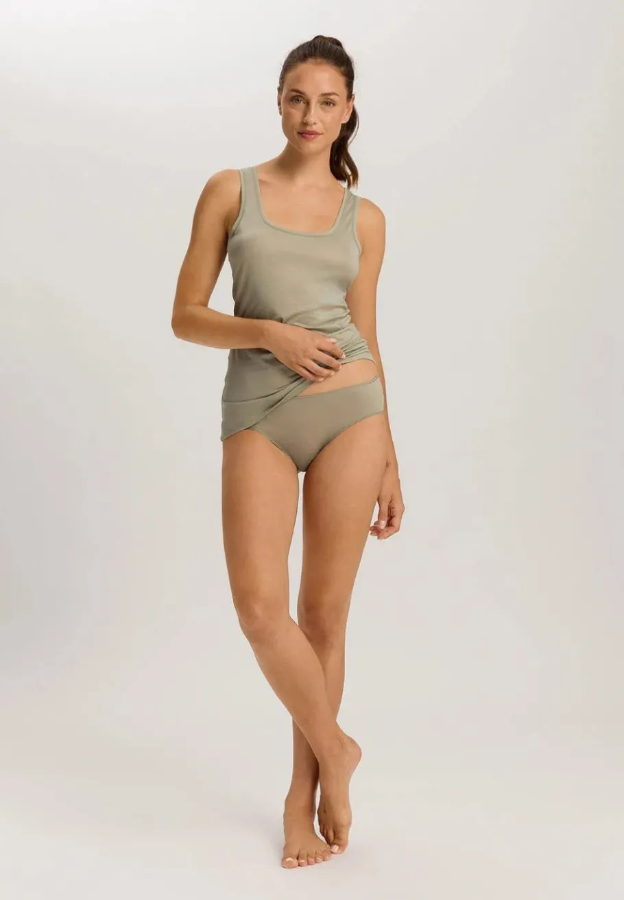 hanro_tank_top__ultraligh_5.webp Hanro tank Top - Ultralight Crystal Green^Dame Overdele
