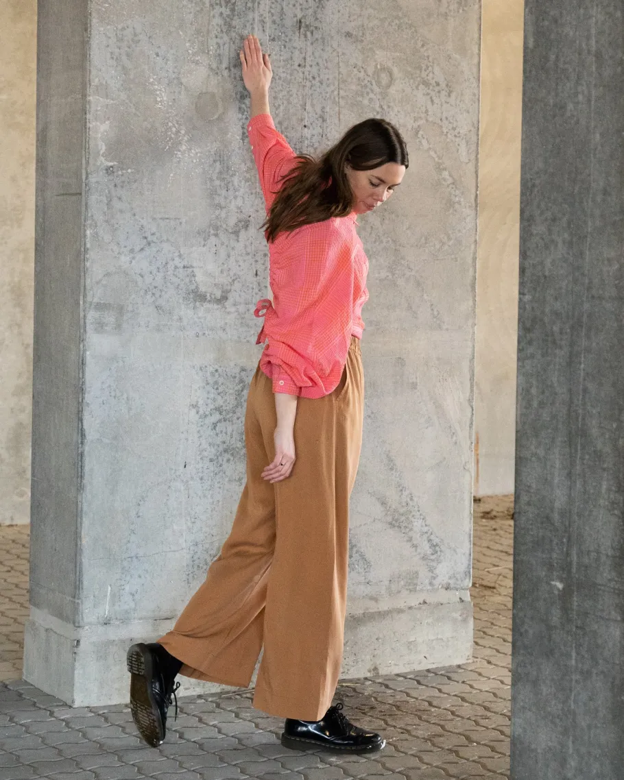 henrik_vibskov_golden_gat_5.webp Henrik Vibskov Golden Gate Shirt pink/orange^Dame Overdele