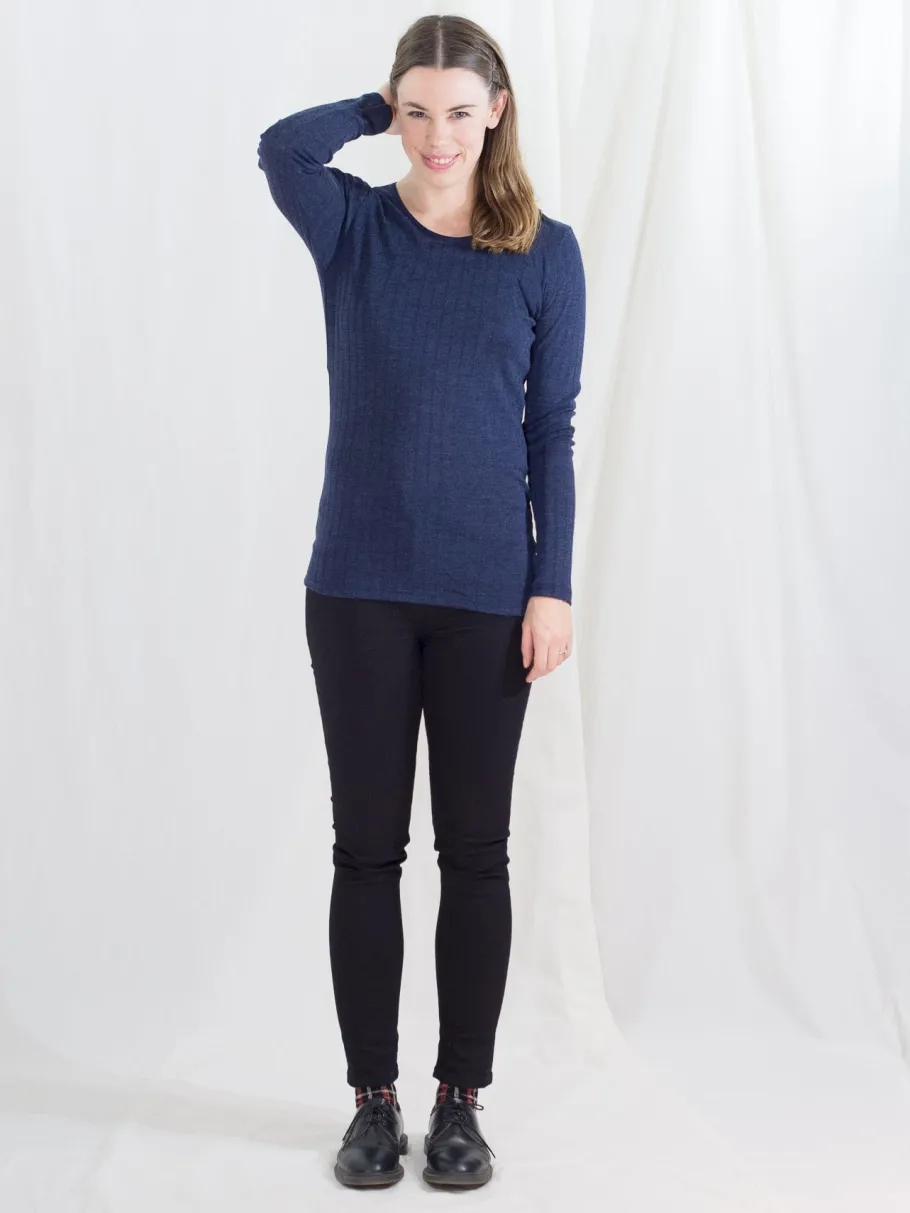 joha_dame_bluse_uldsilke__1.webp Joha Dame Bluse Uld/silke - Emily Navy^Dame Overdele