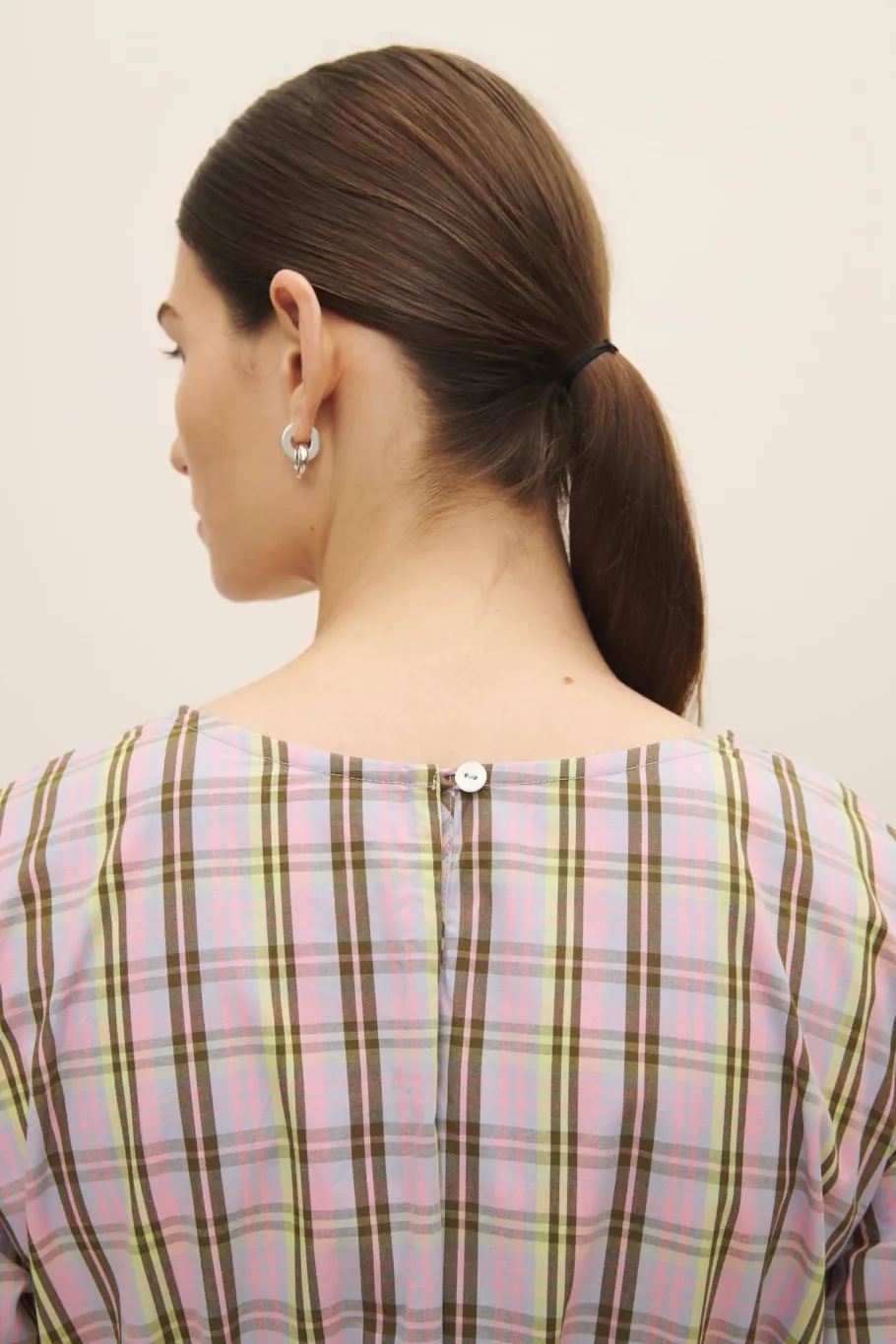 kowtow_melody_dress_pink__4.webp Kowtow Melody Dress Pink tartan^Dame Kjoler Og Jumpsuits