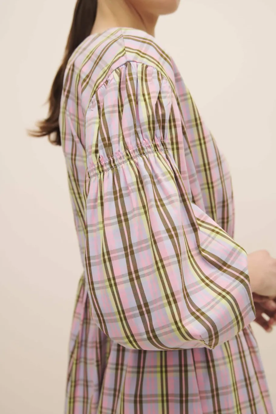 kowtow_melody_dress_pink__7.webp Kowtow Melody Dress Pink tartan^Dame Kjoler Og Jumpsuits