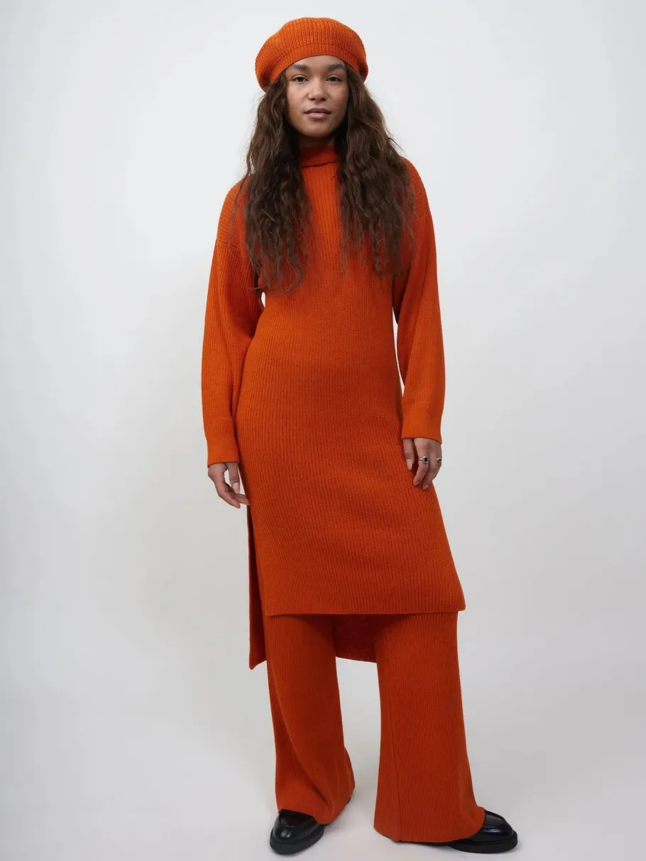 la_femme_rousse__alpaca_k_0.webp La Femme Rousse - Alpaca Kjole - Carla Dress // Orange Flame^Dame Kjoler Og Jumpsuits