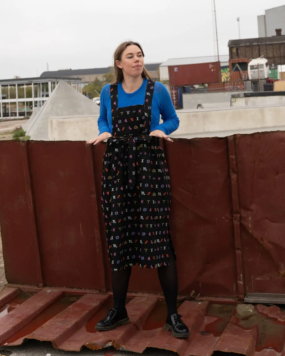 la_femme_rousse__uma_spen_4.webp La Femme Rousse - Uma Spencer^Dame Kjoler Og Jumpsuits