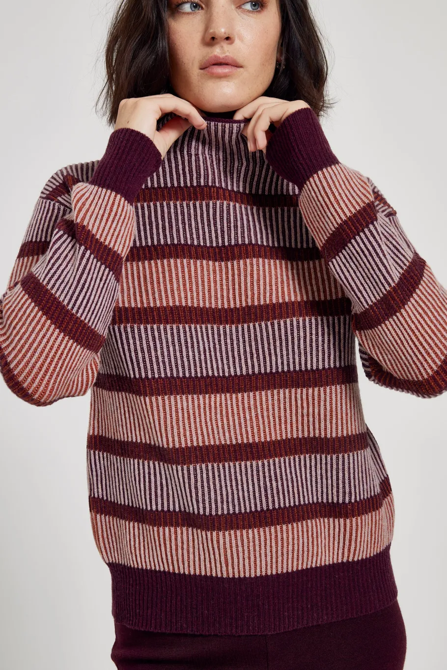 maska_sweater__mitzi_wool_2.webp Maska Sweater - Mitzi Wool Sweater Red Noir^Dame Overdele