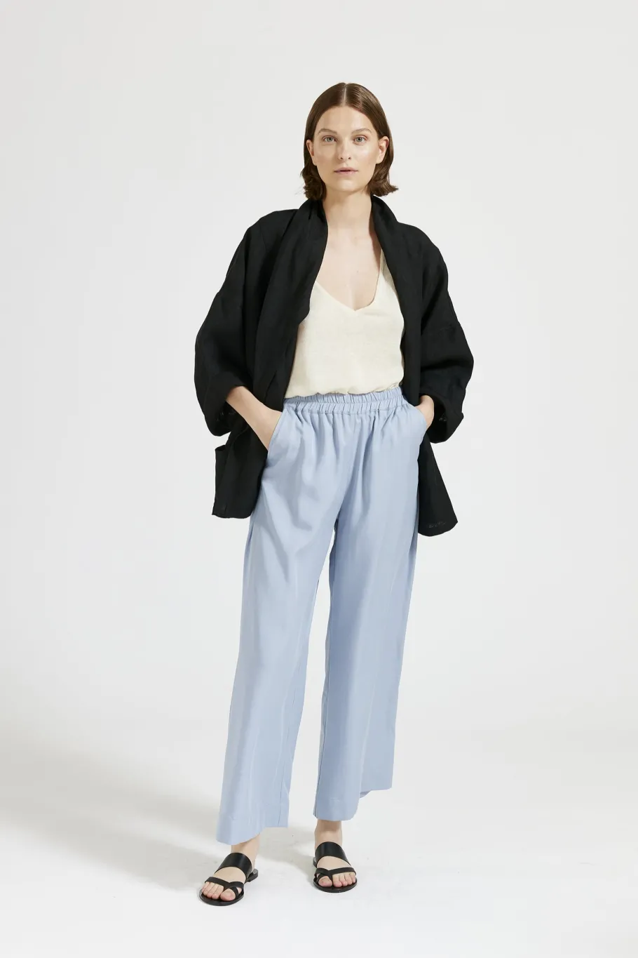 maska_vira___kimono_wrap__4.webp Maska Vira - Kimono wrap linen jacket^Dame Overtøj