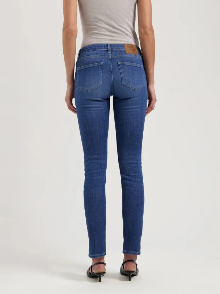 mud_jeans_faye_low_slim___1.webp Mud Jeans Faye Low Slim - Stone Indigo^Dame Underdele