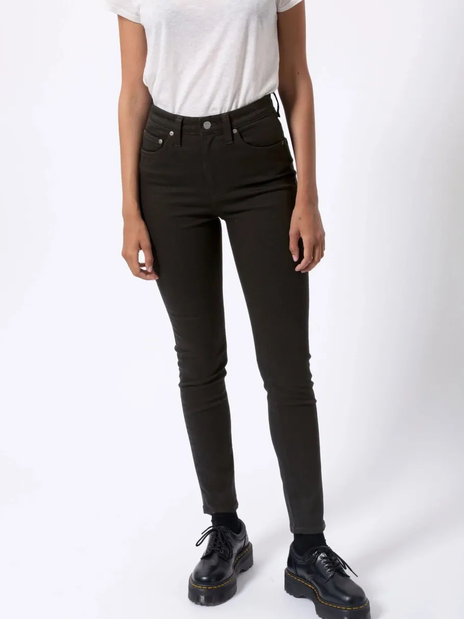 nudie_jeans__high_top_til_0-1.webp Nudie Jeans - High top tilde - Everblack^Dame Underdele