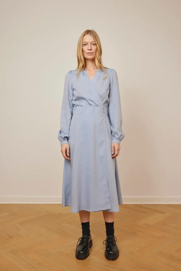 Schulz by Crowd - Kjole i Tencel - Dandy dress light Blue^Dame Kjoler Og Jumpsuits