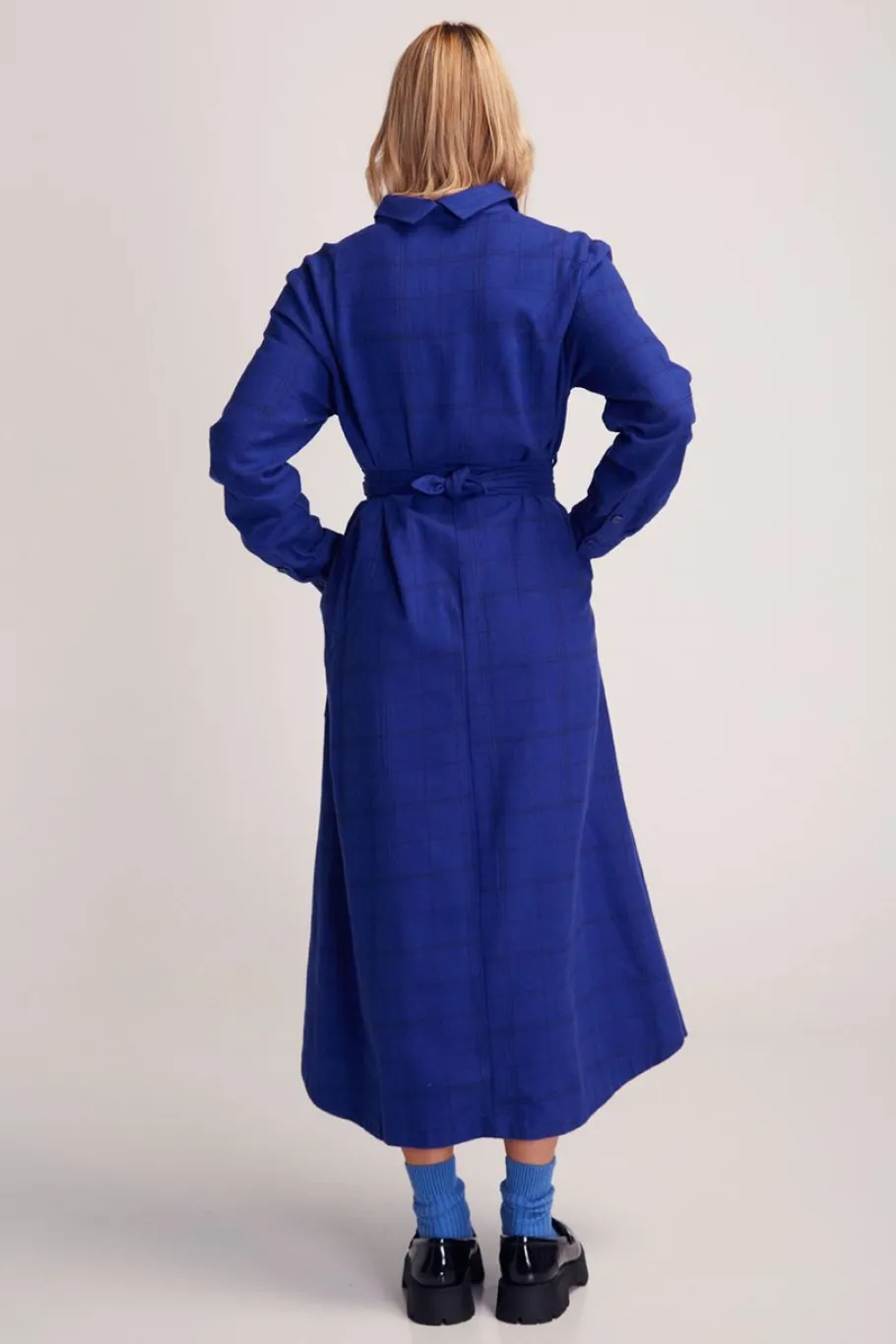 suitelab_ofre_dress_check_1.webp Suite13Lab OFRE DRESS check blue^Dame Kjoler Og Jumpsuits