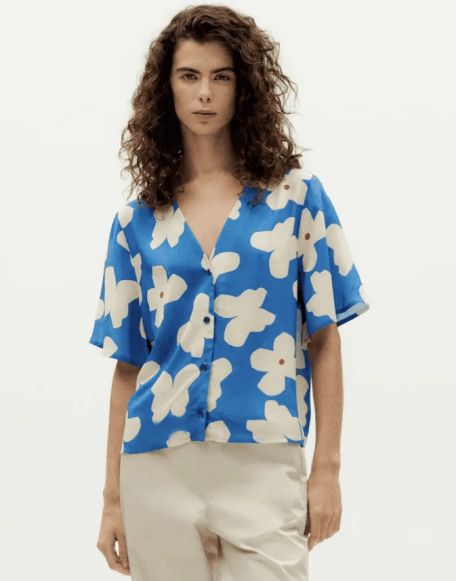 thinking_mu_blue_butterfl_1.webp Thinking Mu Blue butterfly flowers Libelula blouse^Dame Overdele