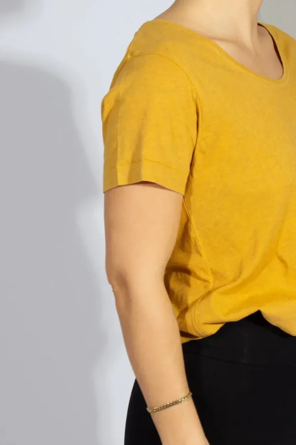 Yogamii Yama Tee - økologisk yogatøj honey^Dame Overdele